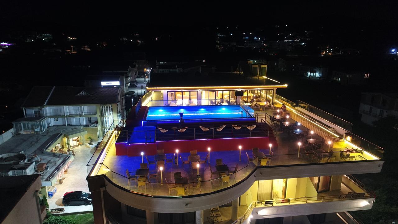 Hotel Evropa Ulcinj Bagian luar foto