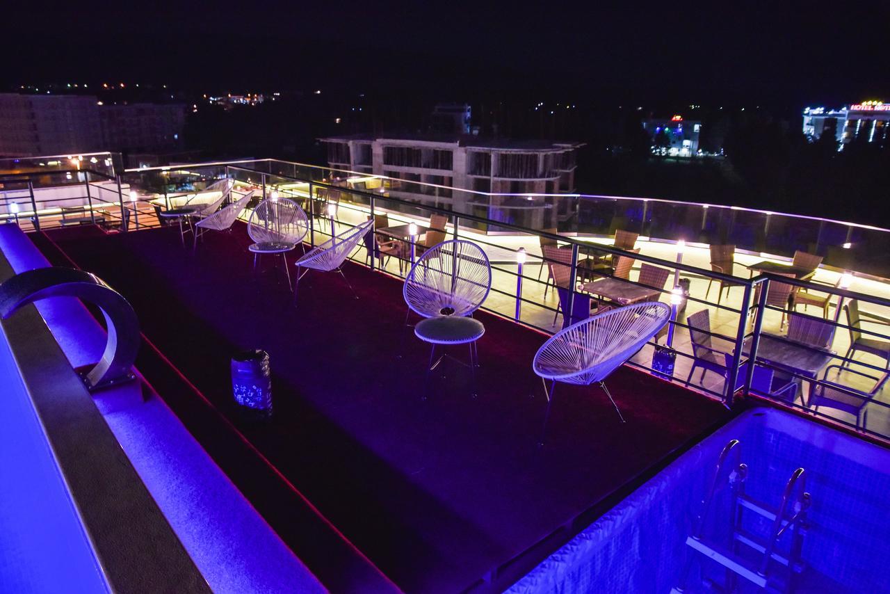 Hotel Evropa Ulcinj Bagian luar foto